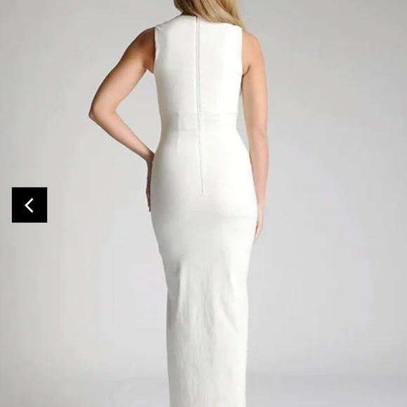 Vesper Vera Ivory Maxi Dress - Picture 2 of 3